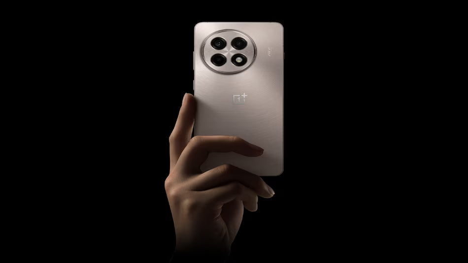 OnePlus Ace 6, Realme Neo 8 To Launch Soon Featuring Huge 8000 mAh Battery